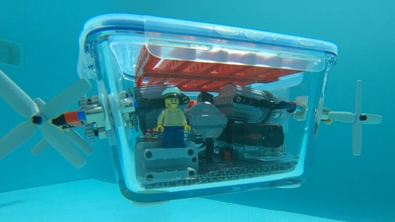 Revamped Lego Submarine: Unleashing Magnetic Couplings!